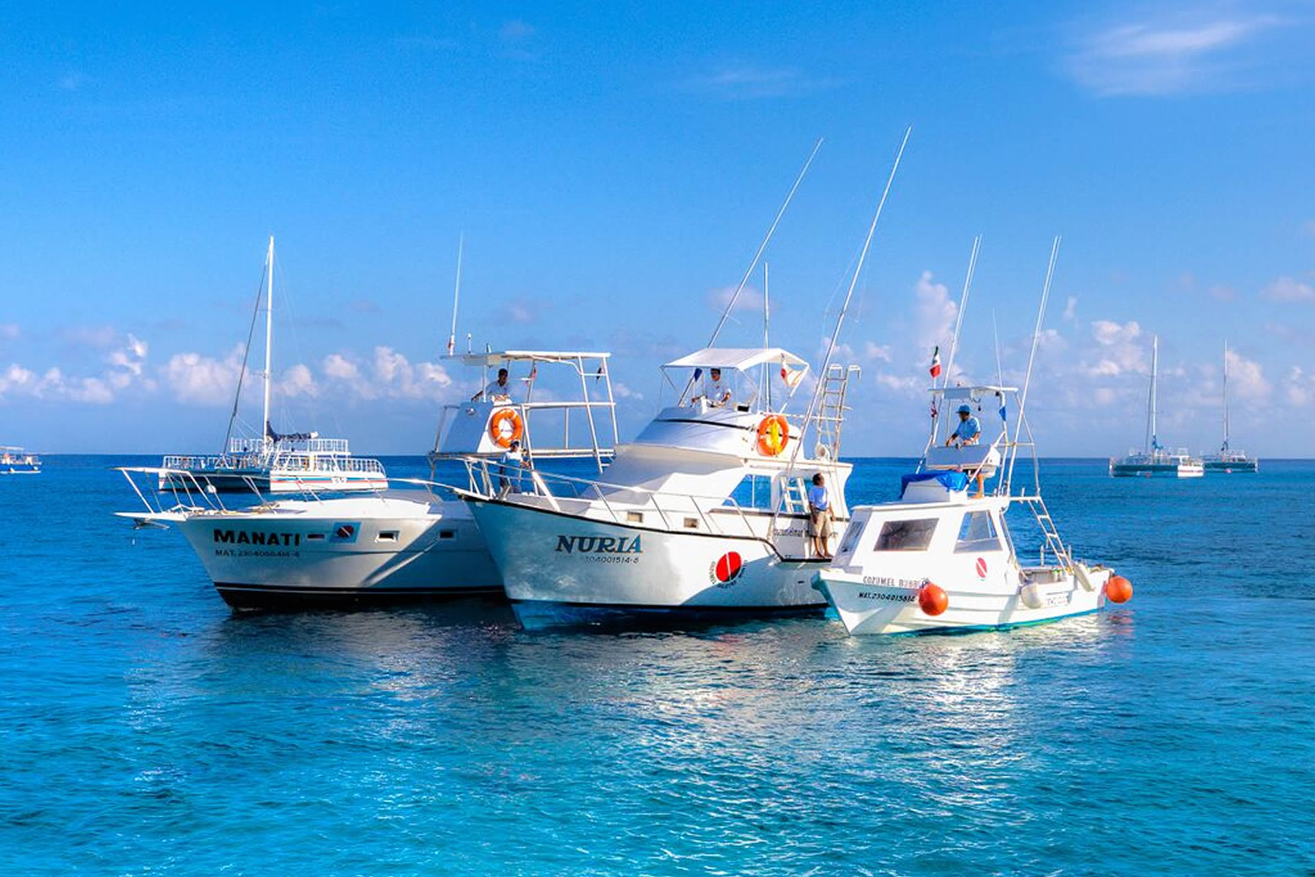 Dive Boats - Casa del Mar